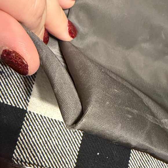 Longchamp dark gray Tote Bag with wear on bottom - Picture 13 of 15